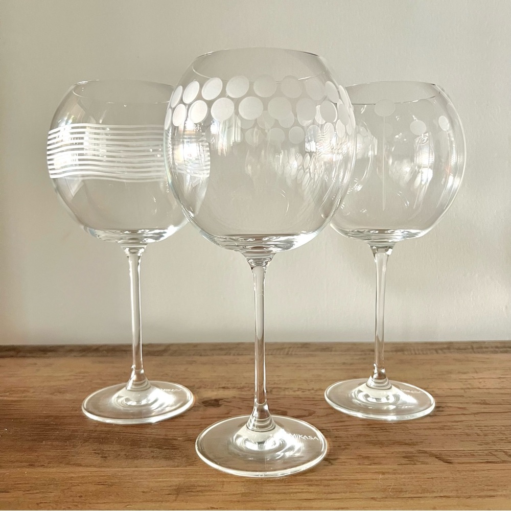 Mikasa Cheers Crystal Balloon Wine Glasses (Set of 3) Holiday Hostess Gift